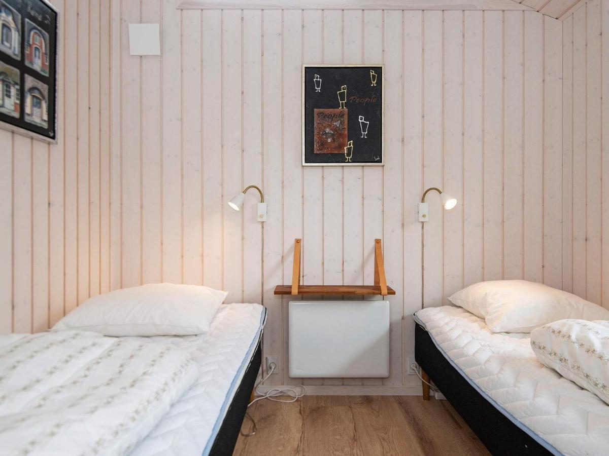 6 Person Holiday Home In R M Lakolk Экстерьер фото