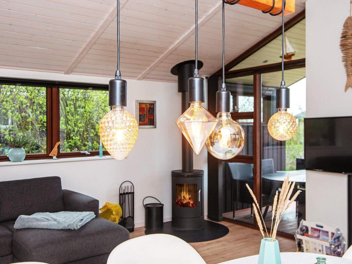 6 Person Holiday Home In R M Lakolk Экстерьер фото
