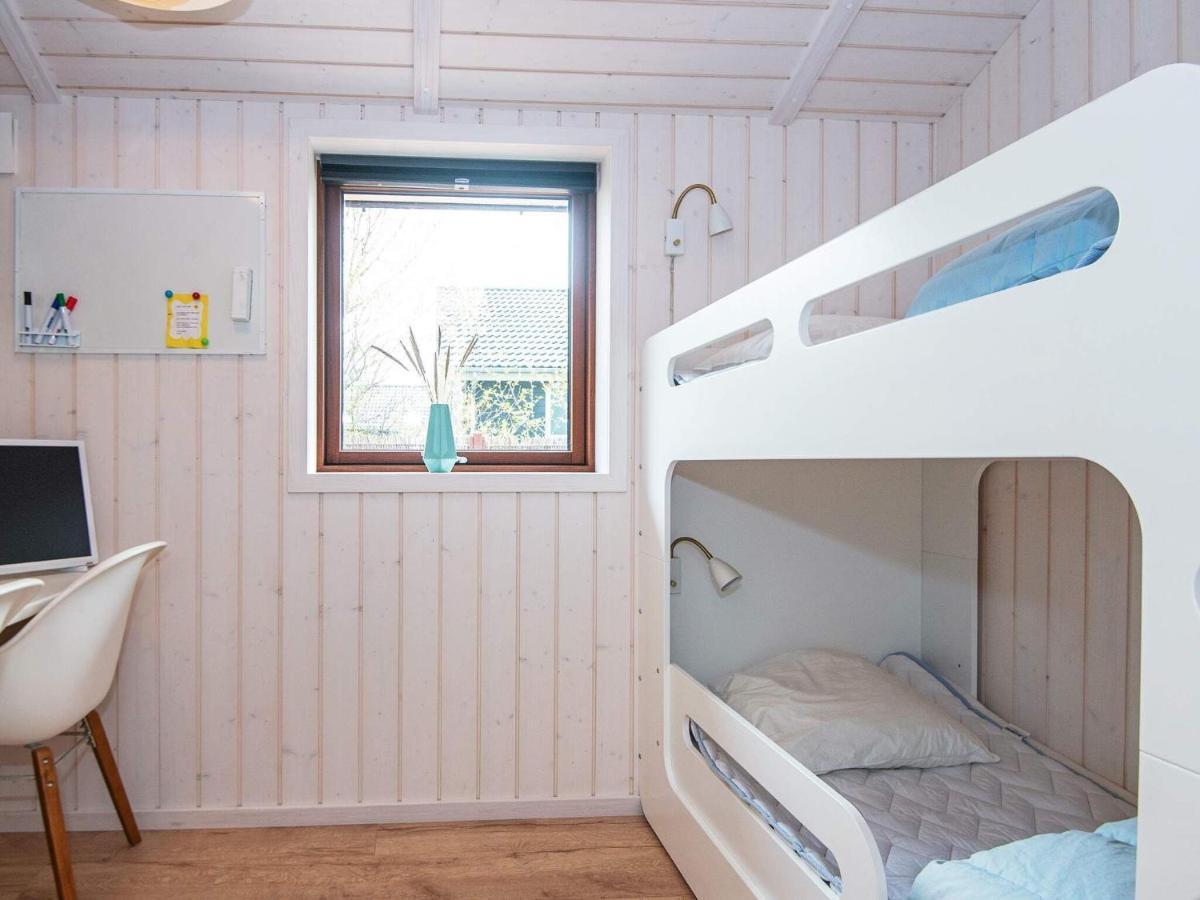 6 Person Holiday Home In R M Lakolk Экстерьер фото