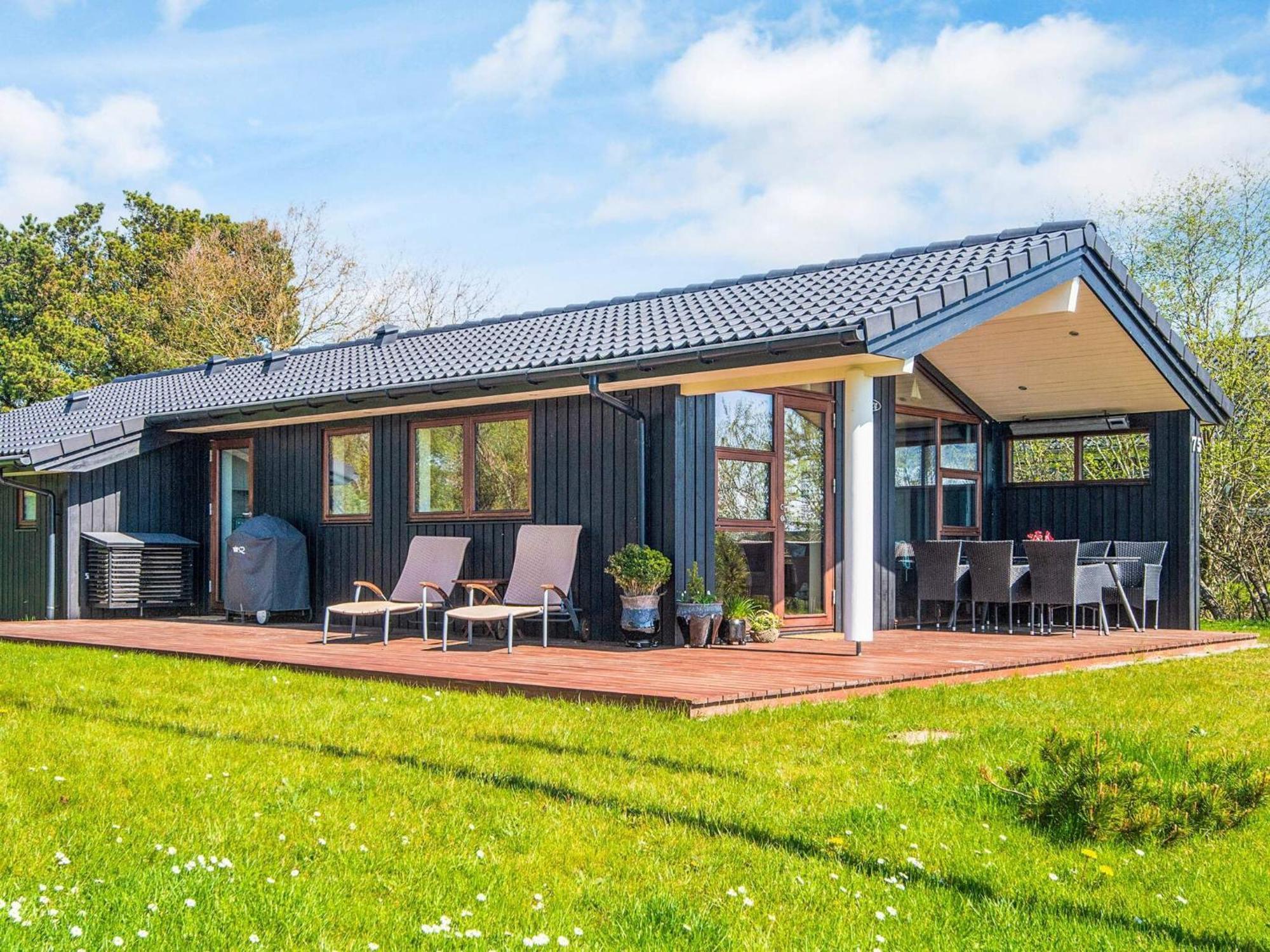 6 Person Holiday Home In R M Lakolk Экстерьер фото